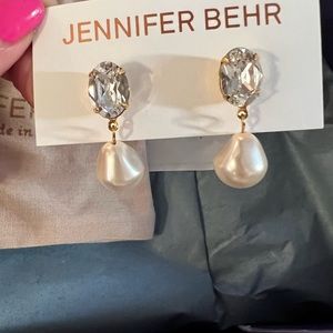 NWT never been worn Jennifer Behr Tunis earrings